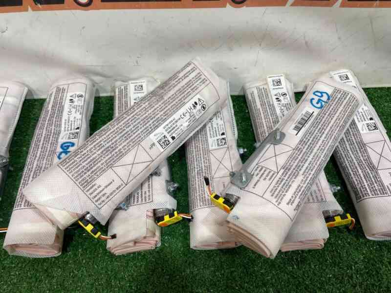 T2H46028 Left seat airbag Jaguar F-Pace X761 (2017-) used cost 150 € in stock 3 pcs.
