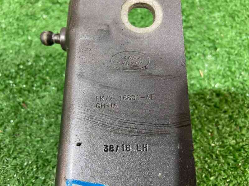 LR075406 Left hood hinge Land Rover Discovery Sport L550 (2015-) Used - Image 13