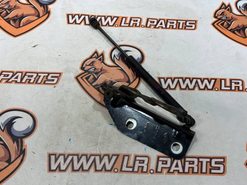LR075406 Left hood hinge Land Rover Discovery Sport L550 (2015-) Used cost 40 € in stock 6 pcs.