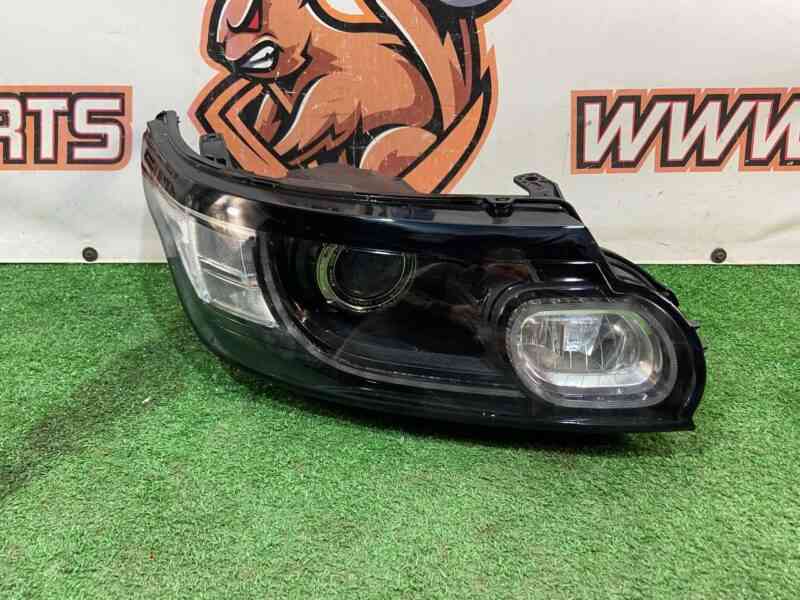 LR087280 Right bi-xenon headlight Range Rover Sport L494 (2014-2022) Used cost 600 € in stock 1 pcs.