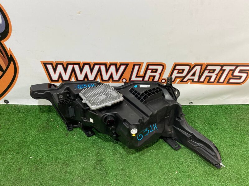 LR100641 Headlight left restyling LED Matrix 2018- Range Rover Sport L494 (2014-2022) Used cost 1 400 € in stock 4 pcs.