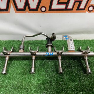 LR113298 Fuel rail 2.0IE Land Rover Discovery Sport L550 (2015-) Used cost 250 € in stock 2 pcs.