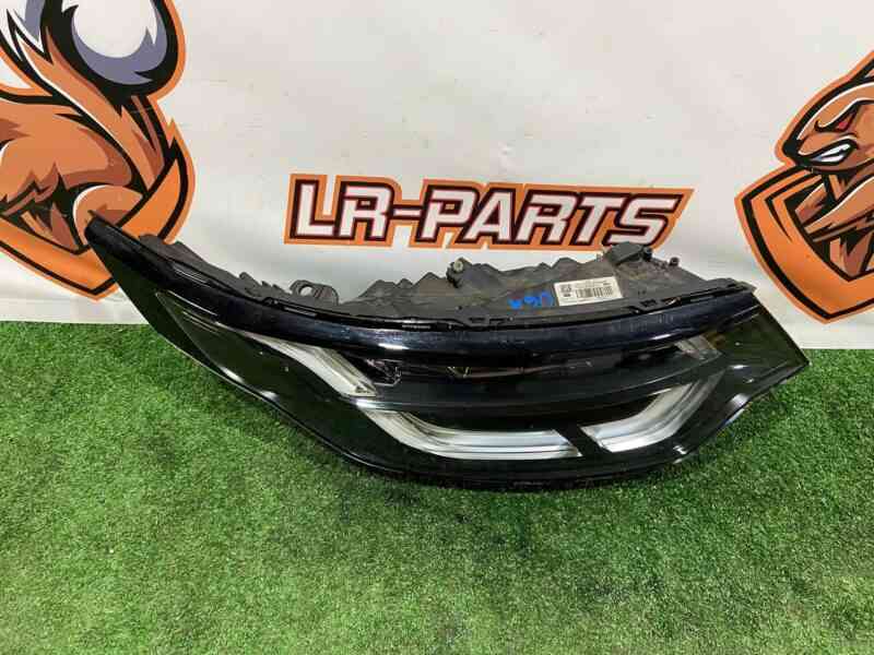 LR118865 Right LED headlight Land Rover Discovery 5 L462 (2017-) Used cost 1 000 € in stock 1 pcs.