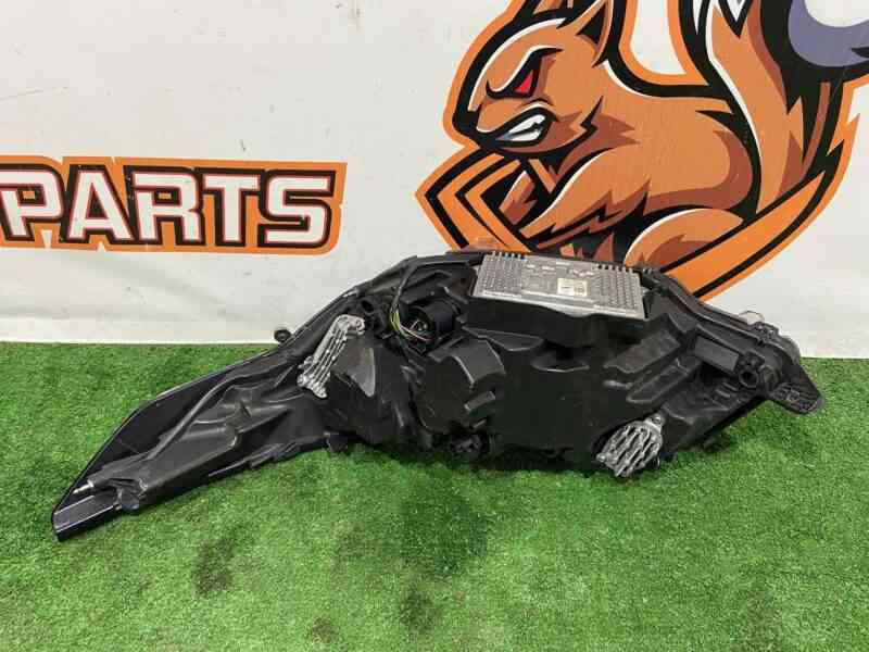 LR118865 Right LED headlight Land Rover Discovery 5 L462 (2017-) Used - Image 12