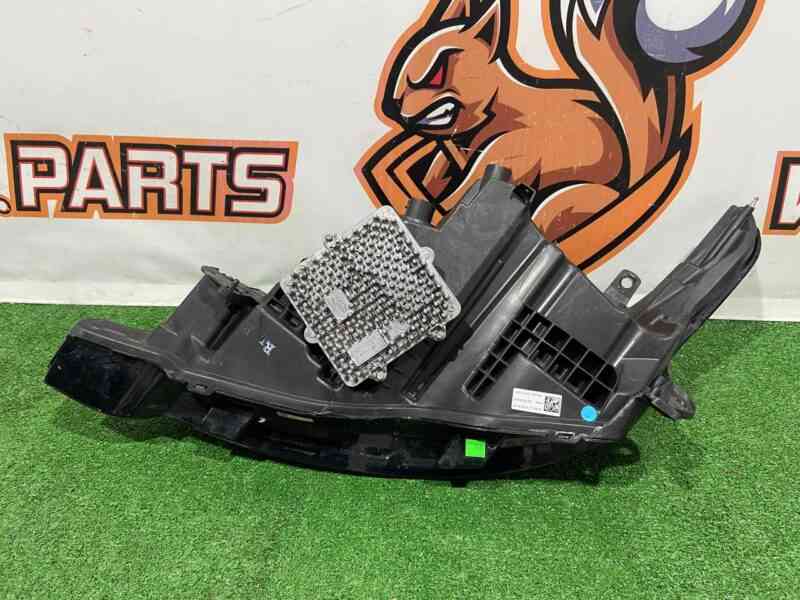 LR169895 Right restaling LED headlight Matrix 2018- Range Rover Sport L494 (2014-2022) Used cost 1 400 € in stock 2 pcs.