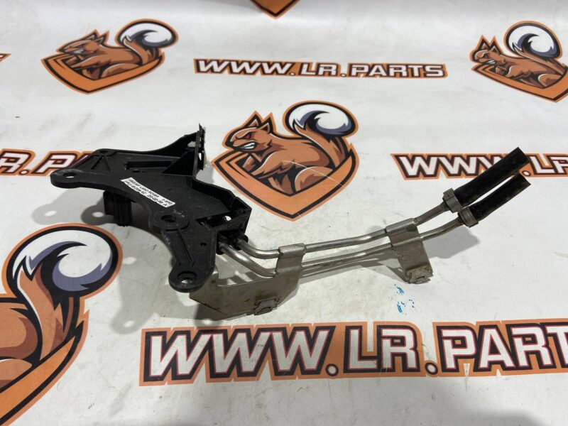 C2D44308 Air pressure sensor Jaguar F-Pace X761 (2017-) Used cost 40 € in stock 3 pcs.