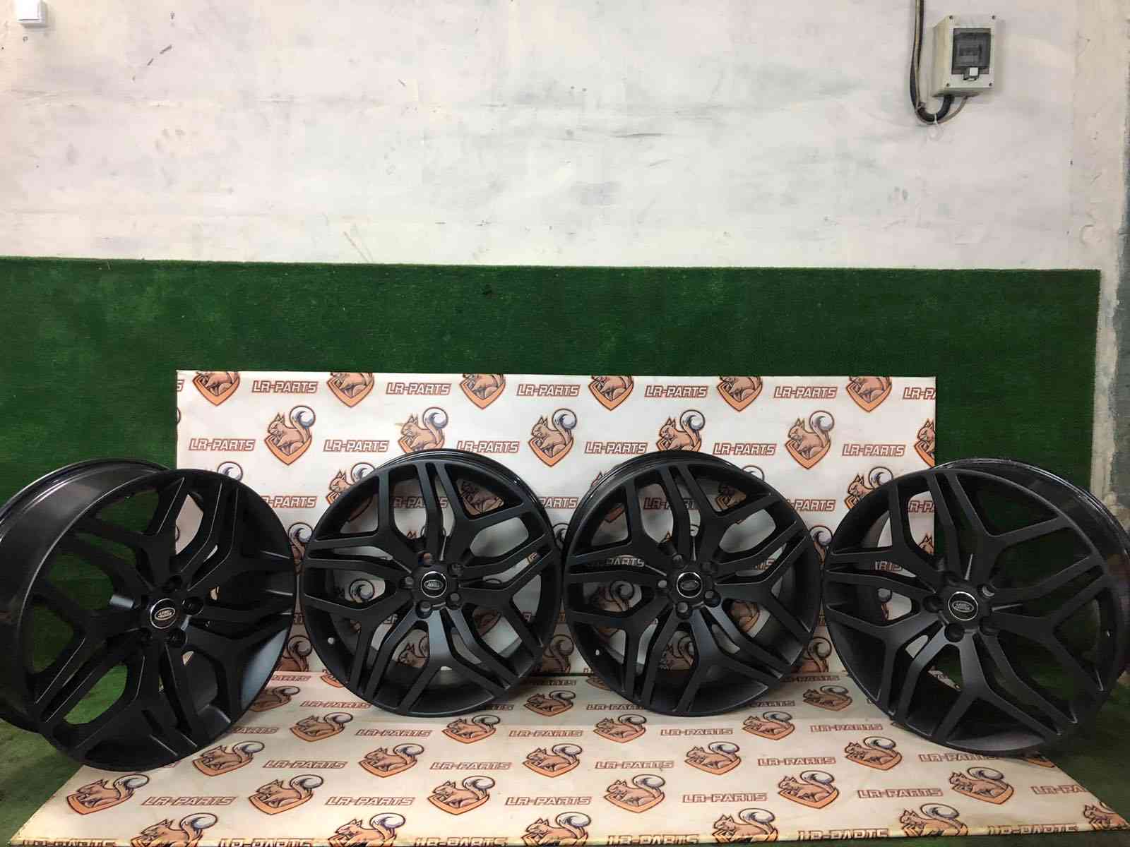 LR060549 Wheel disc R22 X J9,5 Range Rover Sport L494 (2014-2022) Used cost € in stock 4 pcs.