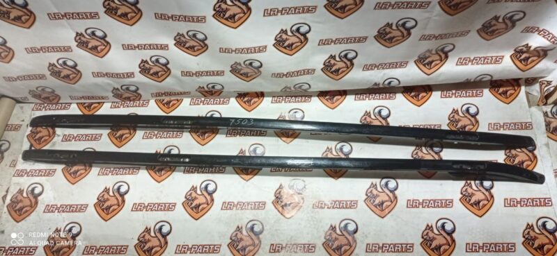 VPLRR0155 Roof rails set black Land Rover Discovery 5 L462 (2017-) used cost 475 € in stock 1 pcs.