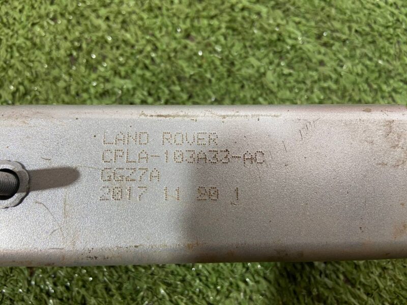 LR033057 Bracket for bumper amplifier left Range Rover Sport L494 (2014-2022) Used - Image 25