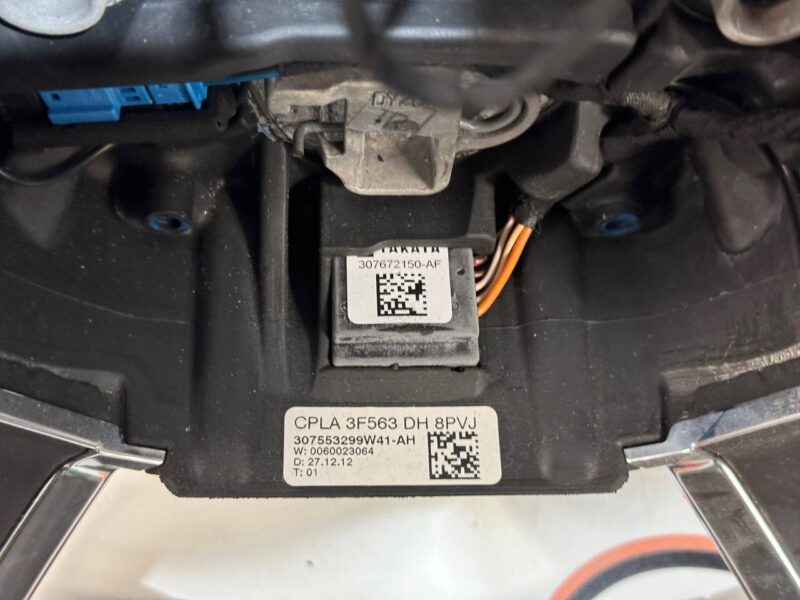 LR035880 Steering wheel under AIR BAG with heating Range Rover L405 (2013-2021) USED - Image 16