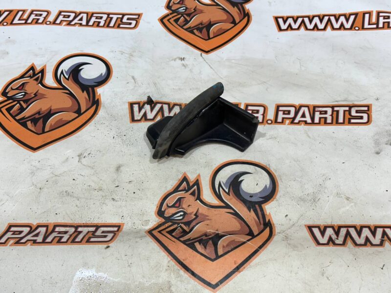 LR045221 Insulator of the front outer lining of the rack left RANGE ROVER SPORT (L494) 2013- Used - Image 14