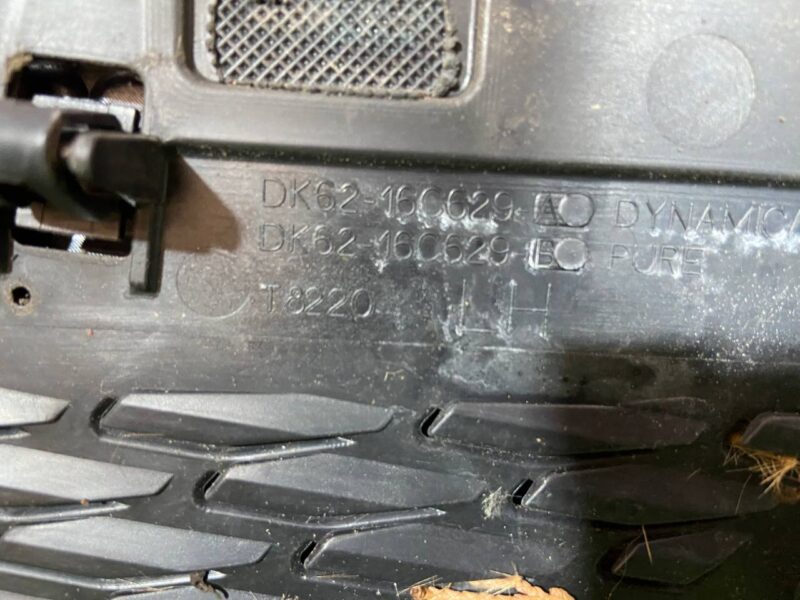 LR060309 Hood deflector left Range Rover Sport L494 (2014-2022) used cost 100 € in stock 3 pcs.