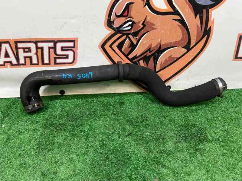 LR060674 Compressed air hose inlet left intercooler Range Rover L405 (2013-2021) Used cost 40 € in stock 1 pcs.