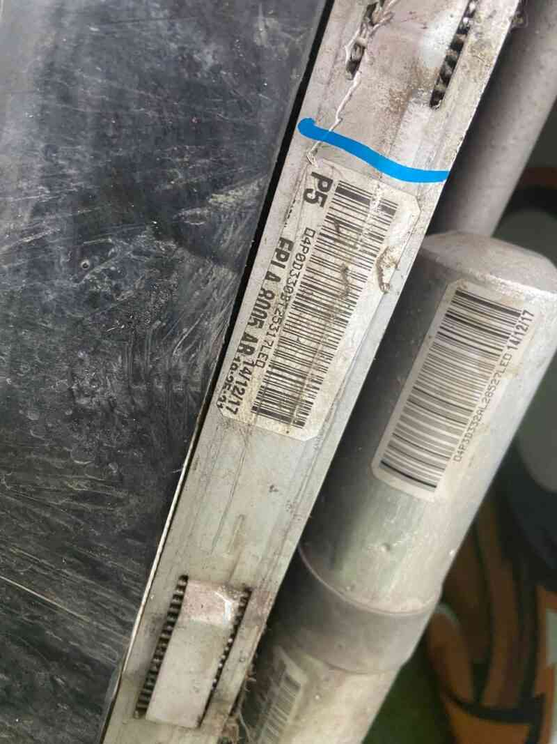 LR062425KIT Radiator cassette Land Rover Discovery 5 L462 (2017-) Used cost 650 € in stock 4 pcs.