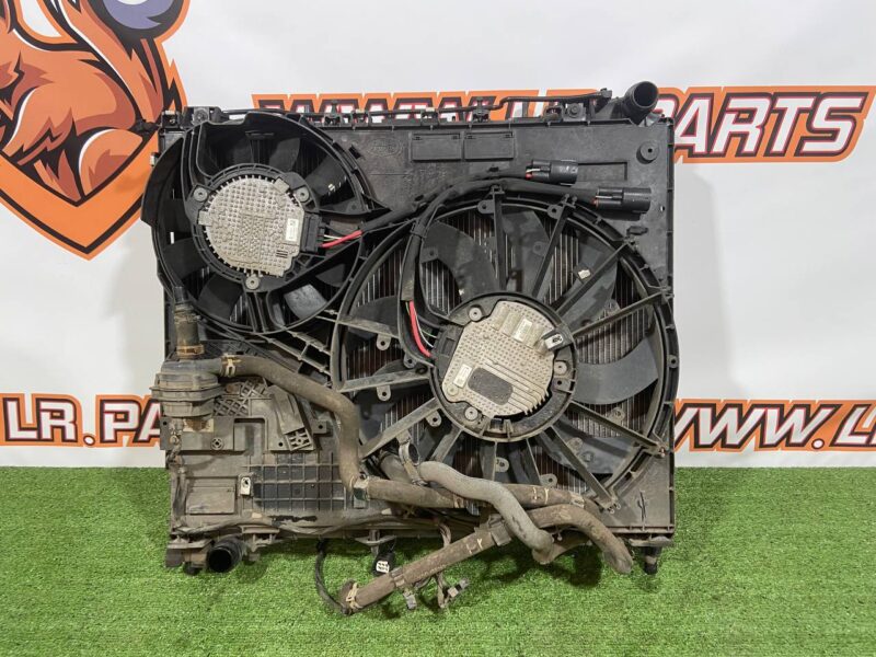 LR062425KIT Radiator cassette Land Rover Discovery 5 L462 (2017-) Used cost 650 € in stock 4 pcs.