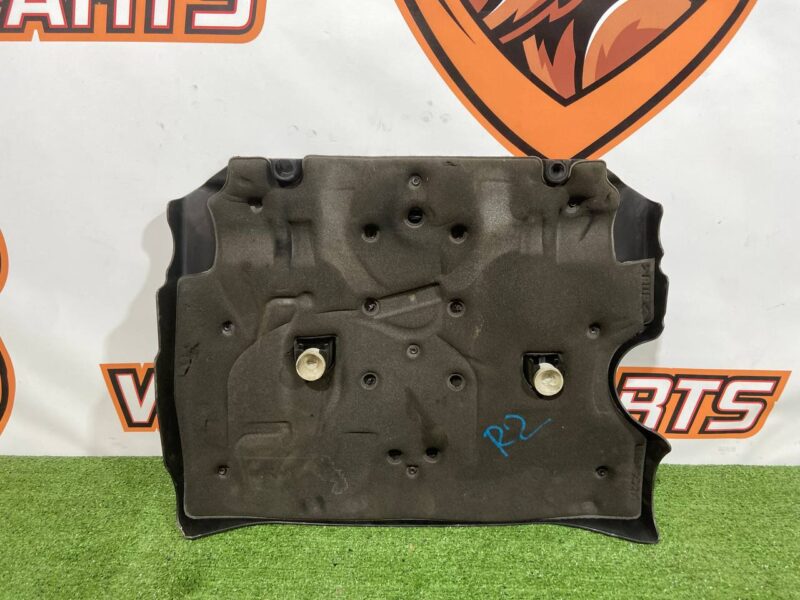 LR062495 Engine Cover Range Rover L405 (2013-2021) Used cost 100 € in stock 2 pcs.