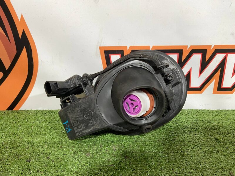 LR077481 Filler neck housing RANGE ROVER SPORT (L494) 2013- Used - Image 12