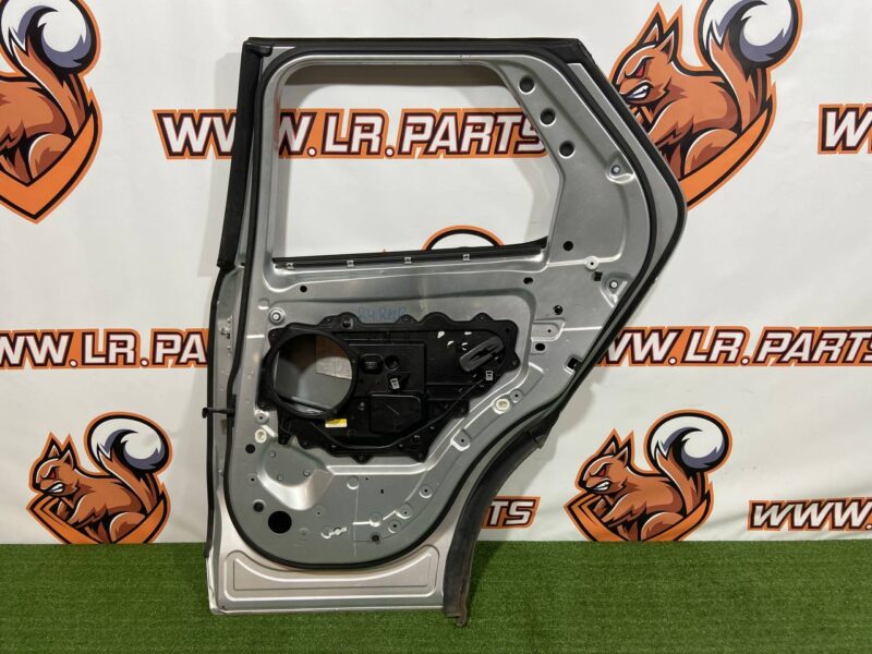 LR080197 door rear right Land Rover Discovery 5 Used - Image 19