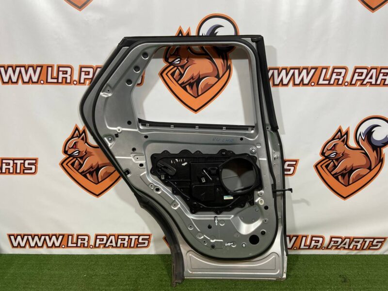 LR080198 door rear left Land Rover Discovery 5 Used - Image 17