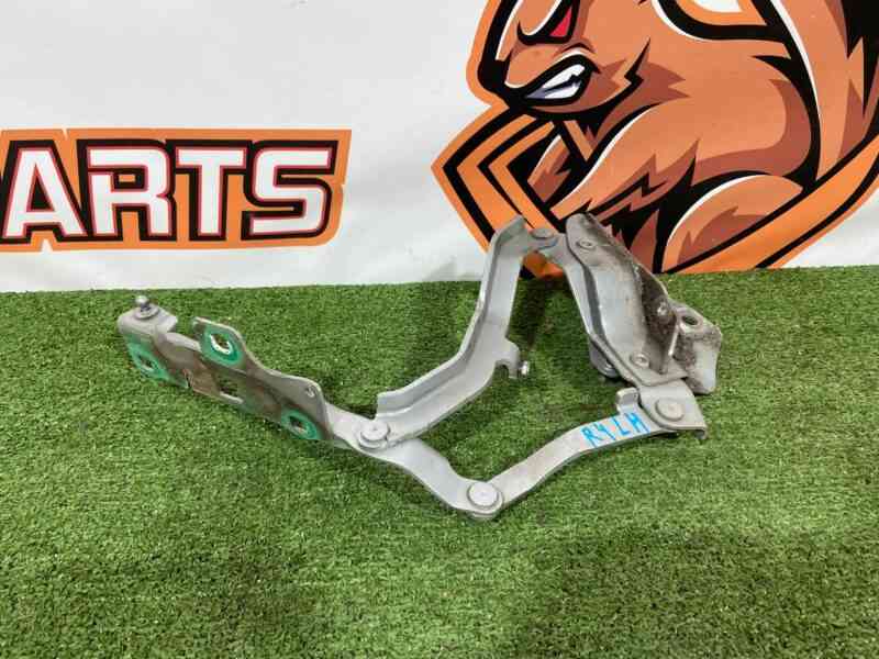LR080204 Hood hinge left Land Rover Discovery 5 L462 (2017-) used - Image 19
