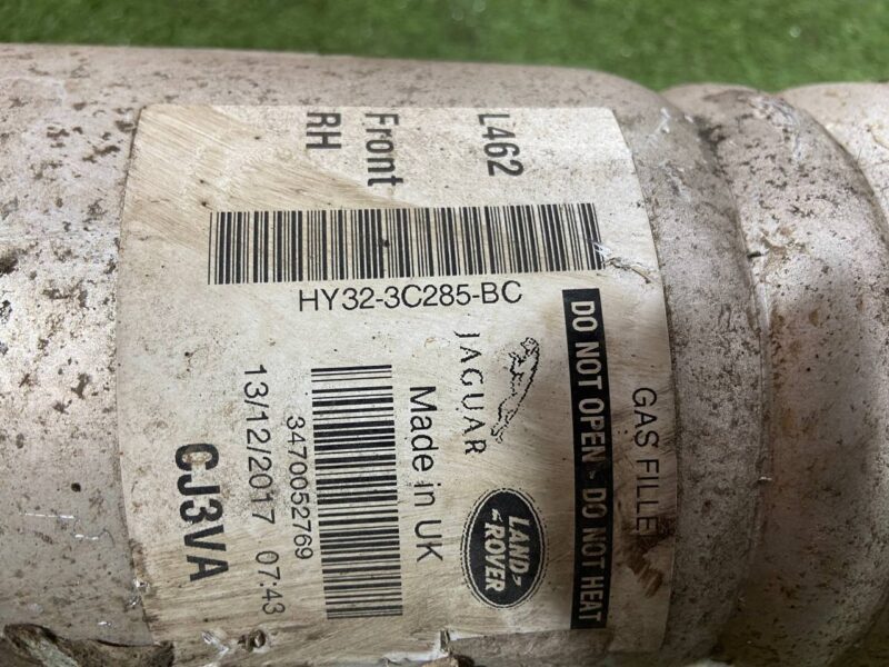 LR081560 Shock absorber front air right Land Rover Discovery 5 L462 (2017-) Used - Image 12