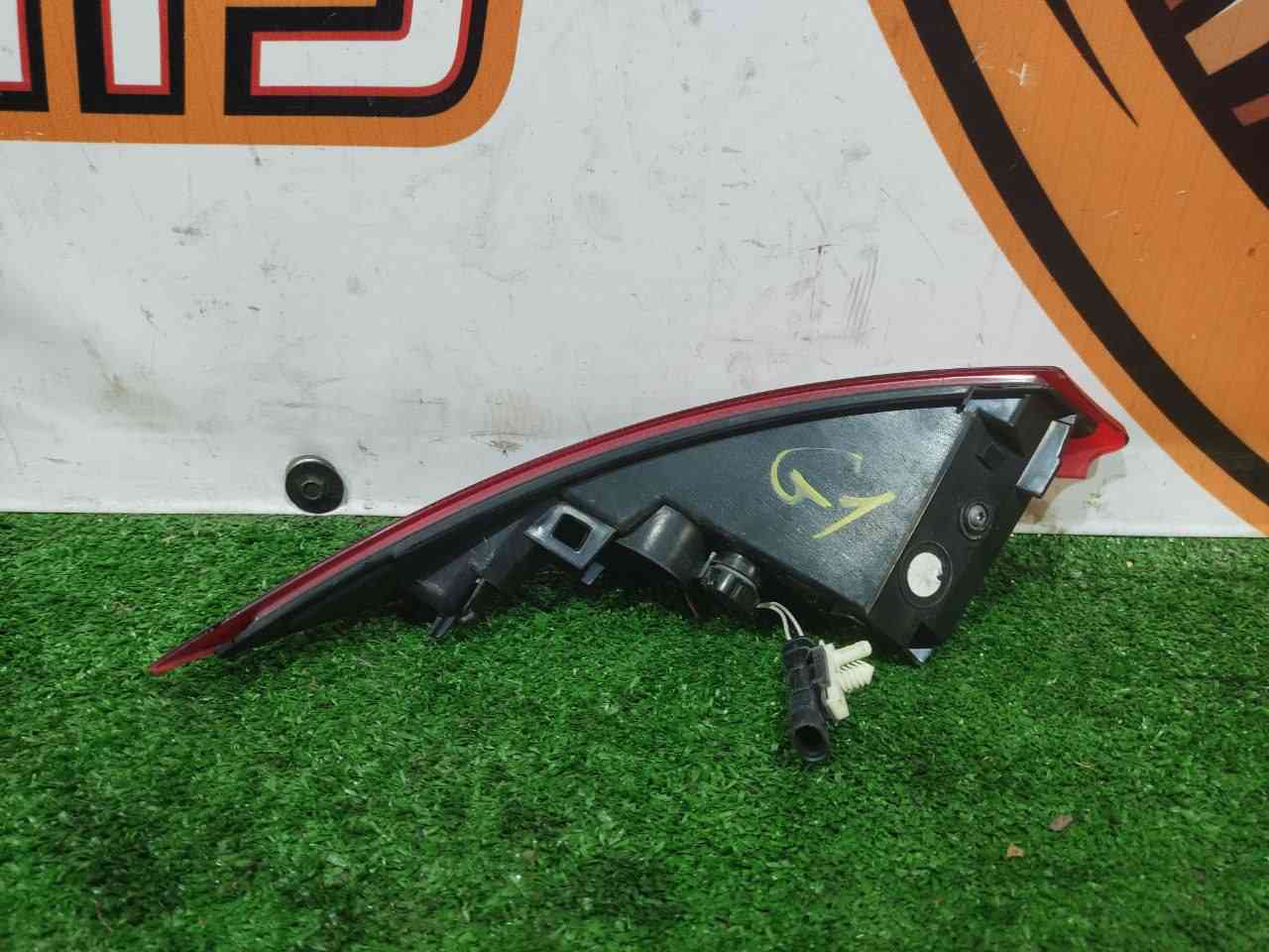 LR082084 Left rear fog light Land Rover Discovery 5 L462 (2017-) Used cost 120 € in stock 1 pcs.