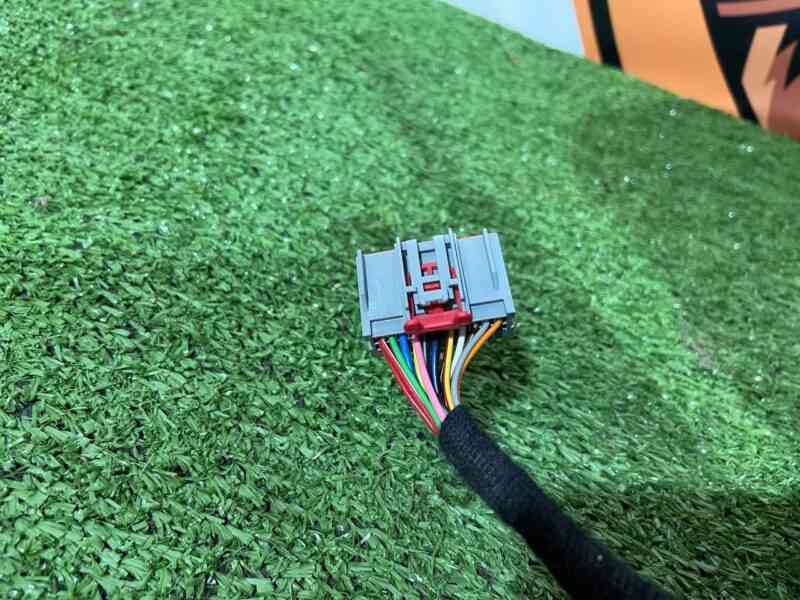 LR083183 Left mirror Land Rover Discovery 5 L462 (2017-) Used - Image 35