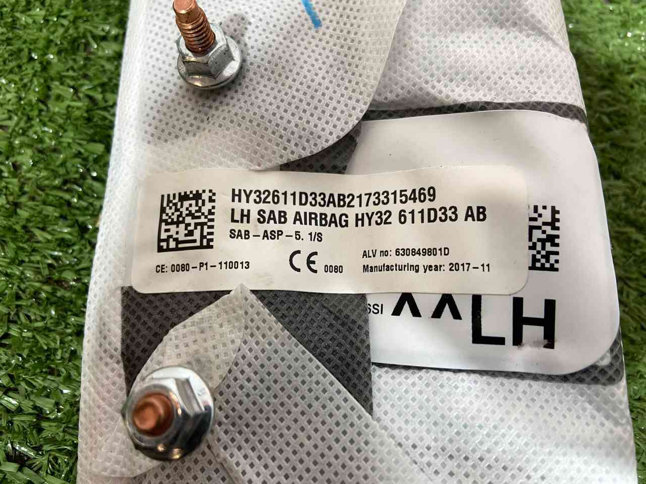 LR085979 Front left seat airbag Range Rover Sport L494 (2014-2022) Used cost 100 € in stock 1 pcs.