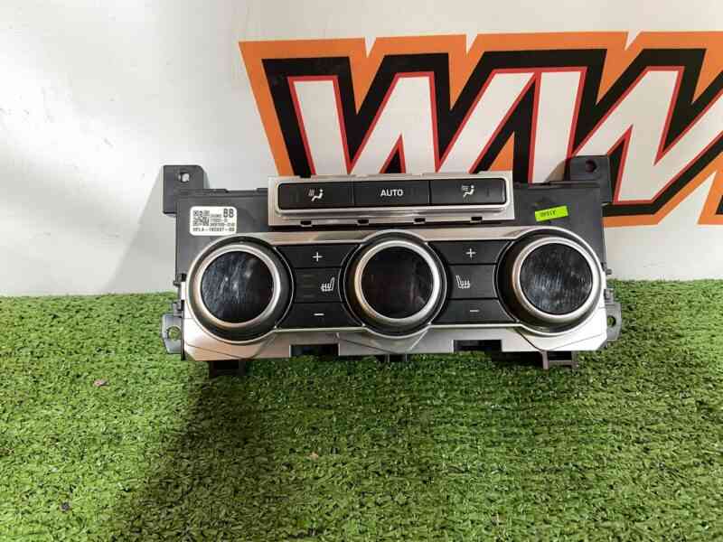 LR086029 Rear heater control unit Range Rover Sport L494 (2014-2022) USED cost 300 € in stock 1 pcs.