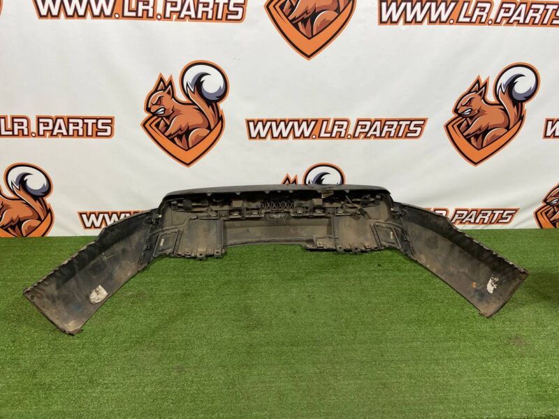 LR086046 Rear bumper Land Rover Discovery 5 L462 (2017-) used cost 500 € in stock 1 pcs.