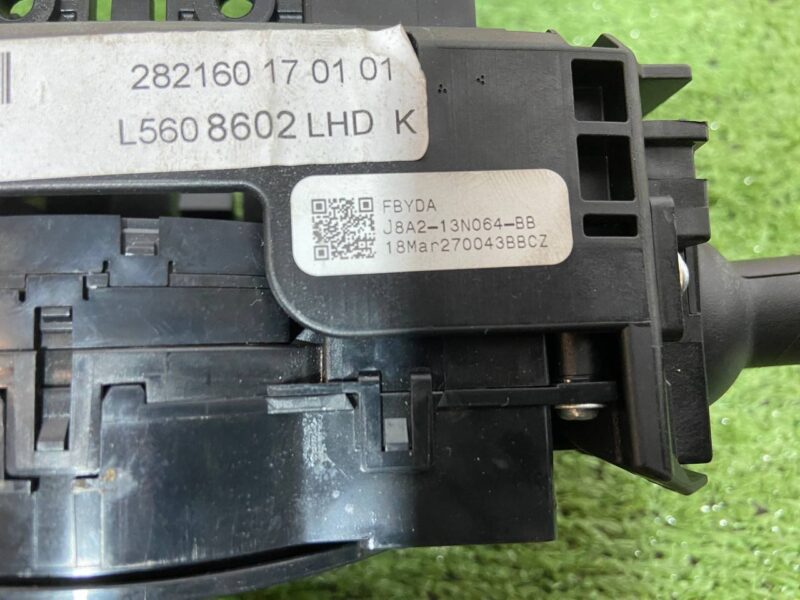 LR087111KIT Steering column switch assembly Range Rover Velar L560 (2018-) USED cost 85 € in stock 3 pcs.