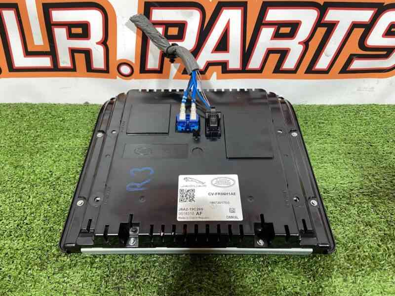 LR090931 Climate control screen Range Rover Velar L560 (2018-) Used cost 500 € in stock 3 pcs.