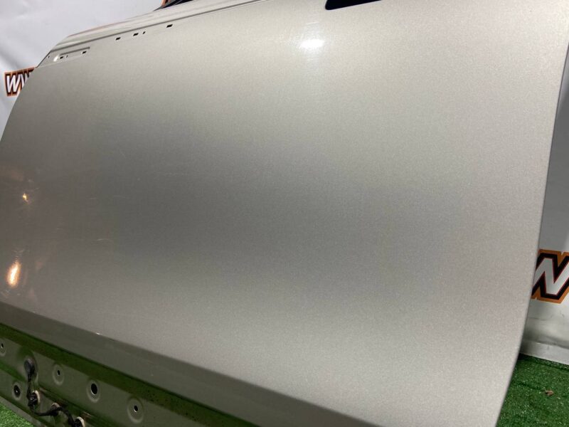 LR091718 Front Left Door Range Rover Velar L560 (2018-) Used cost 600 € in stock 1 pcs.