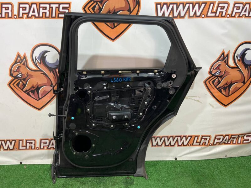 LR091719 Rear right door Range Rover Velar L560 (2018-) Used cost 550 € in stock 1 pcs.