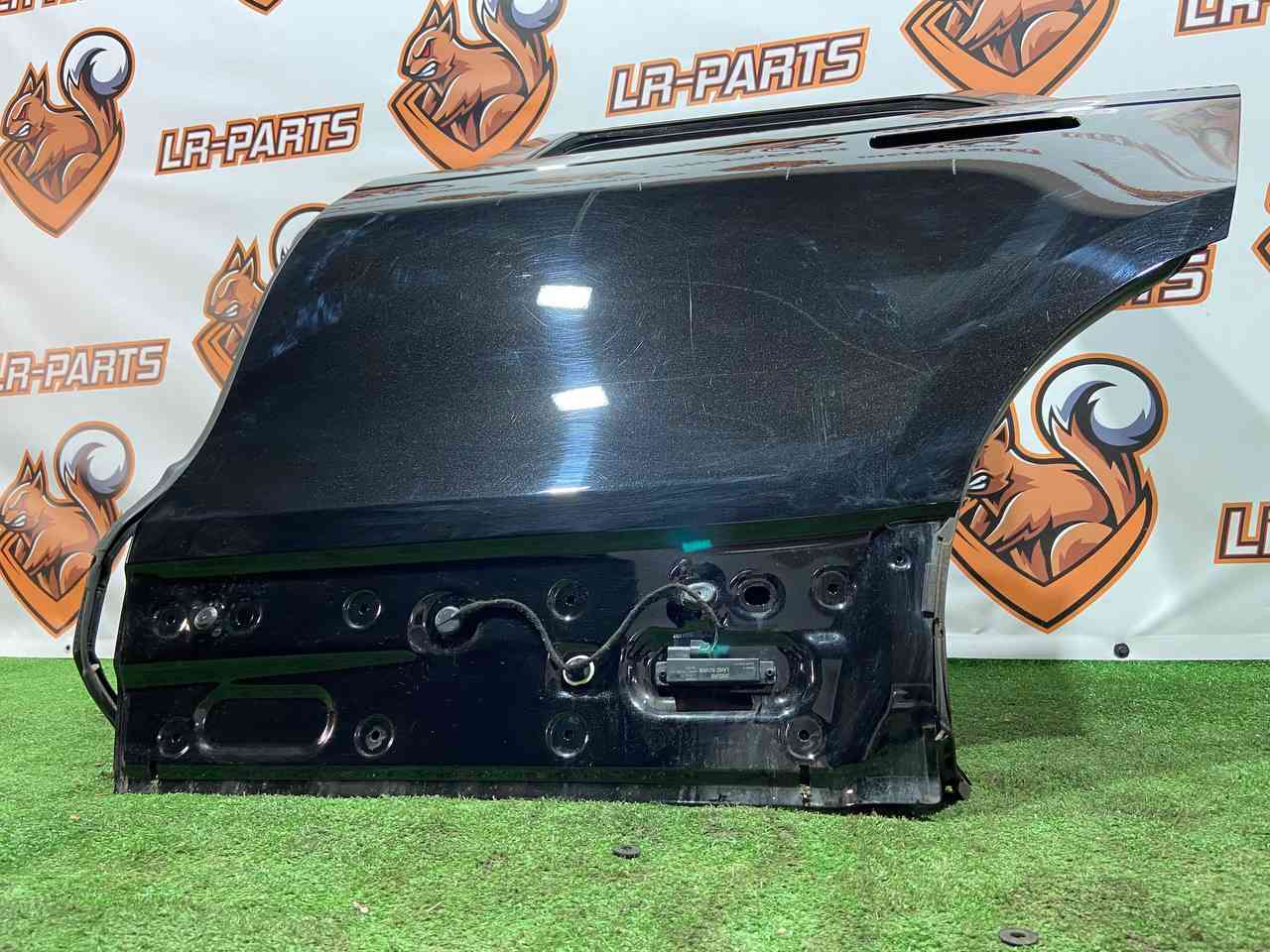 LR091720 Rear left door Range Rover Velar L560 (2018-) Used cost 600 € in stock 1 pcs.