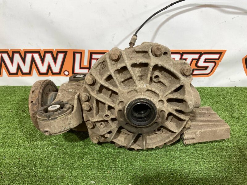 LR161840 Rear reducer Land Rover Discovery 5 L462 (2017-) used - Image 20
