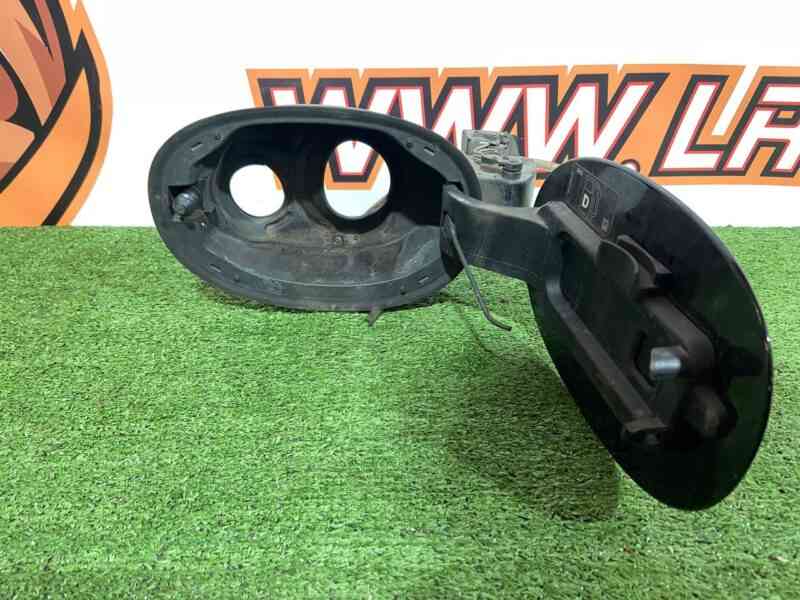 LR092638 Housing with filler flap drive Range Rover Velar L560 (2018-) USED cost 75 € in stock 2 pcs.