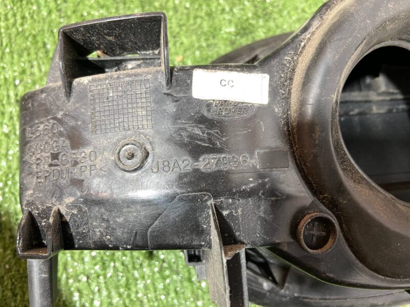 LR092638 Housing with filler flap drive Range Rover Velar L560 (2018-) USED - Image 13