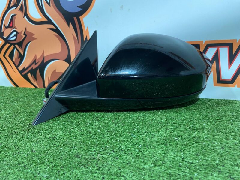LR093167 Left outer mirror +blind spots +antichrome Range Rover Velar L560 (2018-) Used cost 600 € in stock 2 pcs.
