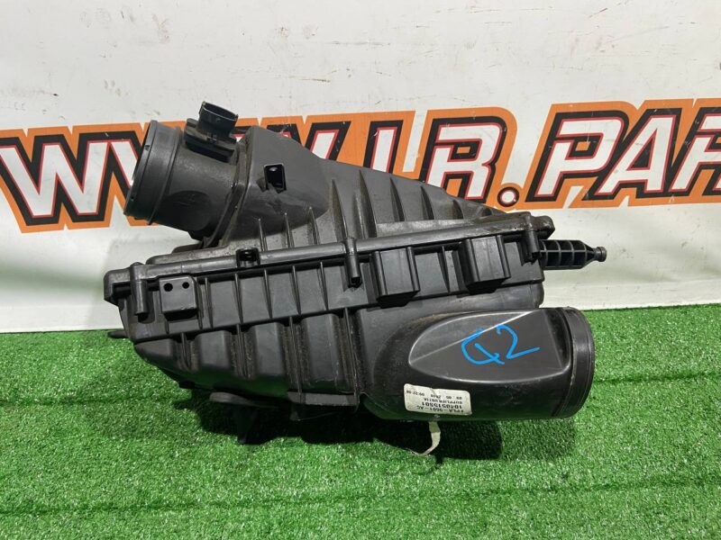 LR095546 Air filter housing left 3.0TD 2.0TD Range Rover Sport L494 Used - Image 15