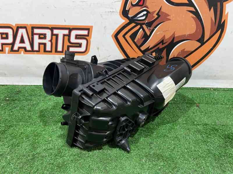 LR095546 Air filter housing left 3.0TD 2.0TD Range Rover Sport L494 Used - Image 20