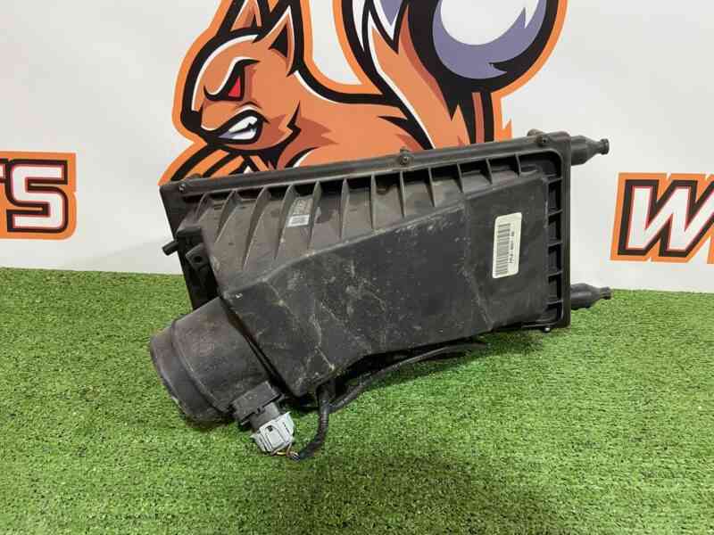 LR095546 Air filter housing left 3.0TD 2.0TD Range Rover Sport L494 Used - Image 28