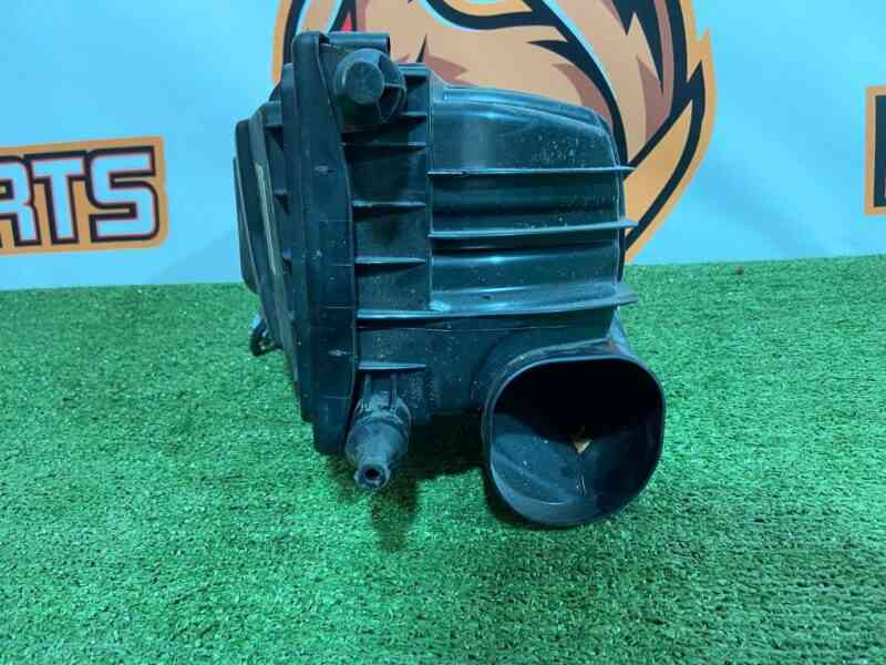 LR095546 Air filter housing left 3.0TD 2.0TD Range Rover Sport L494 Used - Image 29
