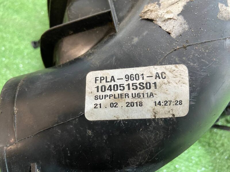 LR095546 Air filter housing left 3.0TD 2.0TD Range Rover Sport L494 Used - Image 30