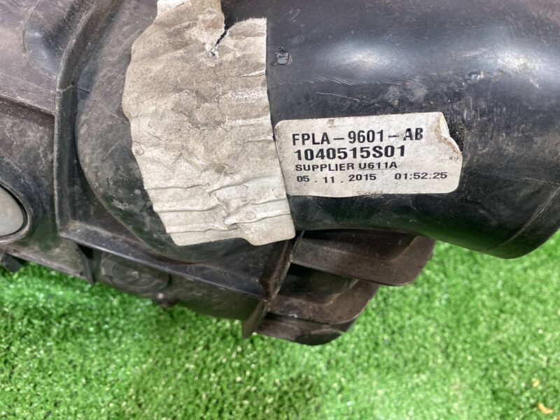 LR095546 Air filter housing left 3.0TD 2.0TD Range Rover Sport L494 Used cost 250 € in stock 1 pcs.