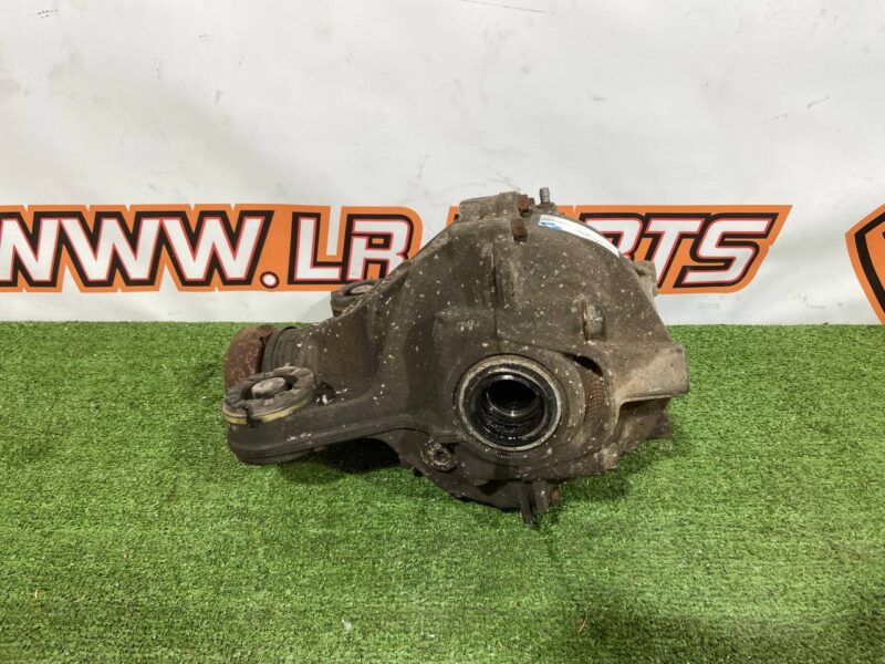 LR183131 Gearbox rear Range Rover Velar L560 (2018-) Used - Image 20