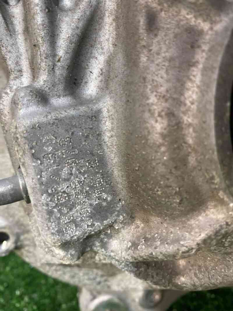 LR096015 Front axle gearbox assembly 3.23 Range Rover Velar L560 (2018-) USED cost 490 € in stock 2 pcs.