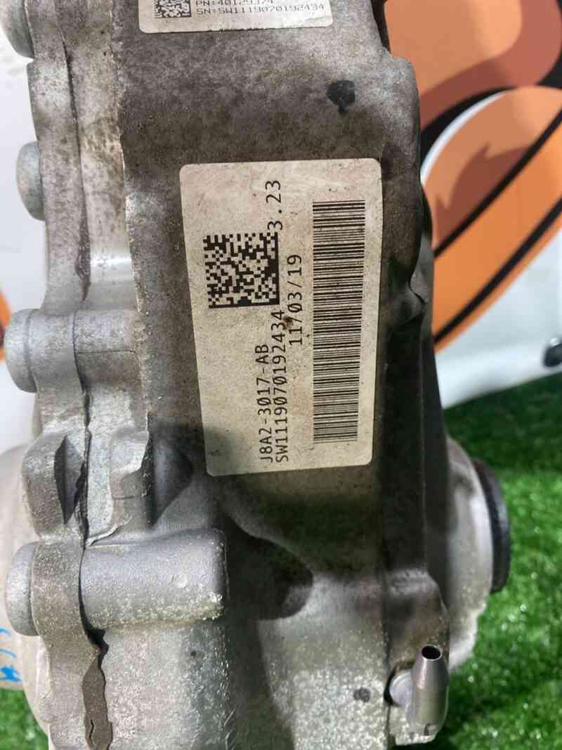 LR096015 Front axle gearbox assembly 3.23 Range Rover Velar L560 (2018-) USED cost 490 € in stock 2 pcs.