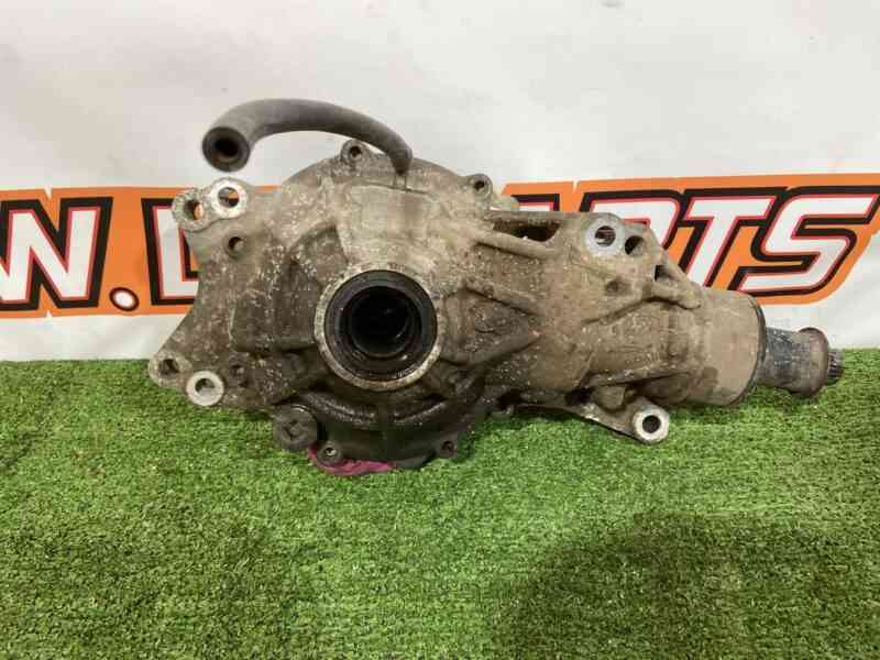 LR096015 Front axle gearbox assembly 3.23 Range Rover Velar L560 (2018-) USED cost 490 € in stock 2 pcs.