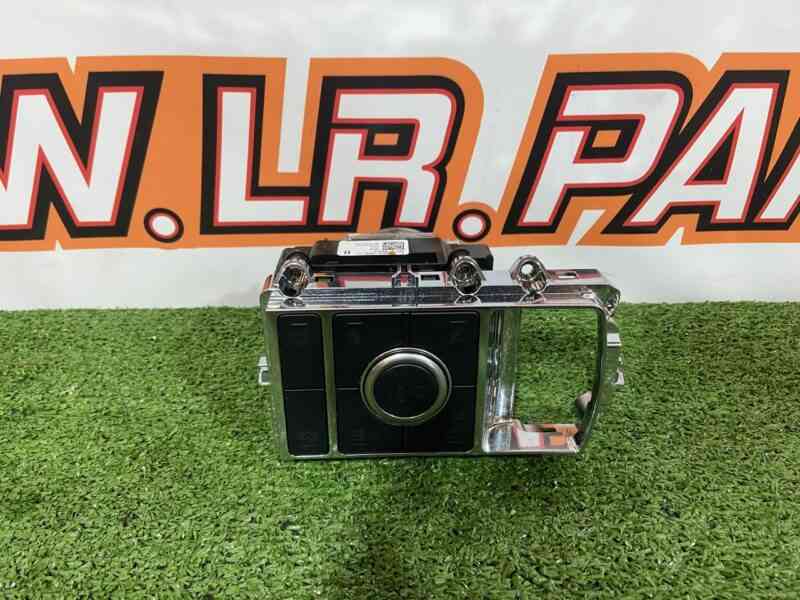 LR098561 Range Rover Sport L494 (2014-2022) Suspension Control Button Block Used - Image 18